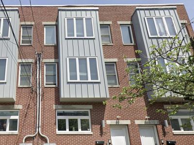 2339 W Thompson St