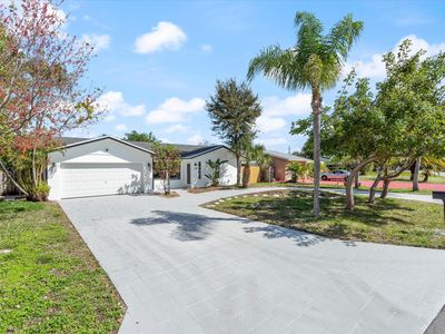 635 Kingbird Circle