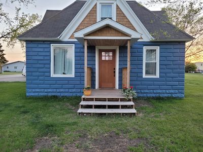 97 Elm Ave S