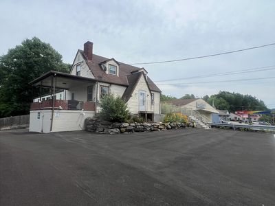 9140 Perry Hwy