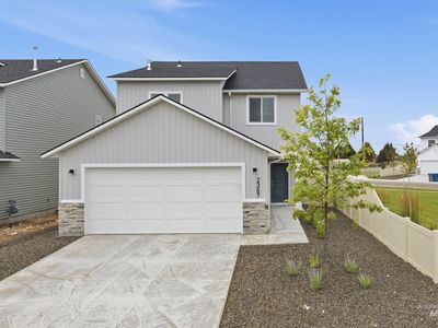 2367 W Fallon Loop