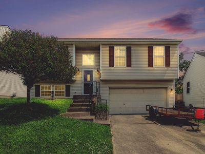1506 Waterfall Way