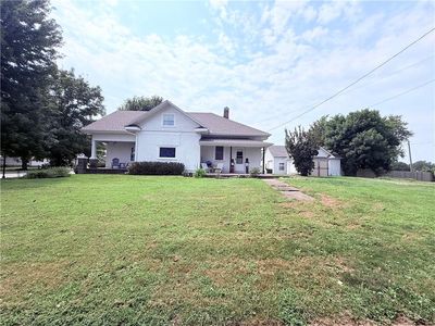107 E Main St