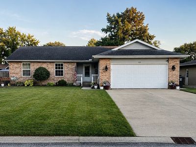 Property at 103 W Edgewood Ave, Effingham, IL