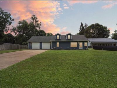 145 Falcon Rd