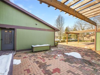 Property at 17639 Walnut Trl, Chagrin Falls, OH