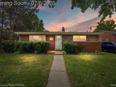 Property at 1720 Westbrook Dr, Madison Heights, MI
