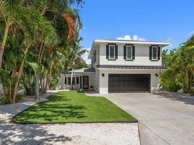 1907 BAY BOULEVARD