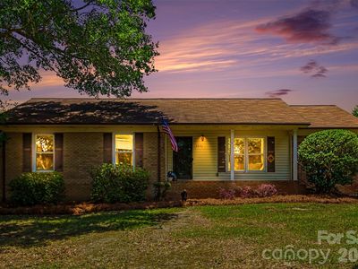 2570 Watson Dr