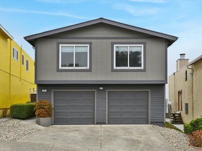 82 Derby St
