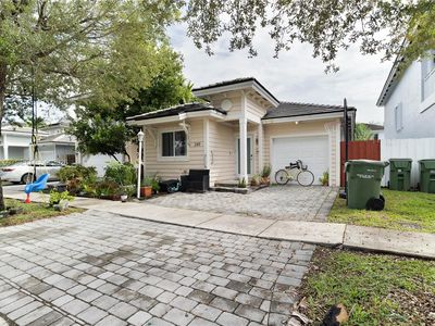 Property at 249 SE 32nd Ave, Homestead, FL