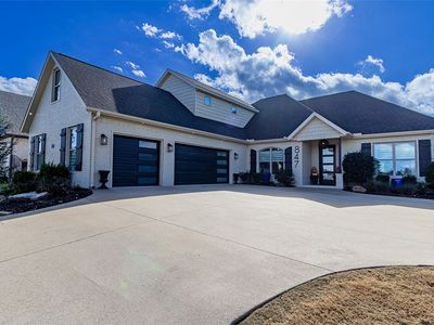 847 E Via Firenze Ave