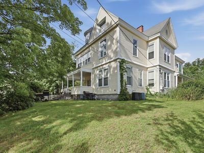 94 N Main St