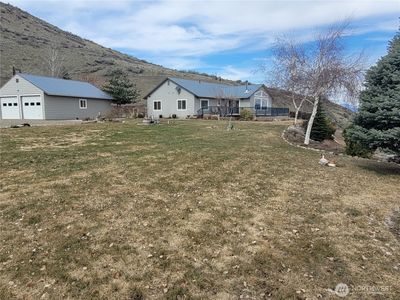 1811 Pine Creek Road