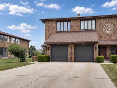 Property at 1354 W Byron Ave APT B, Addison, IL