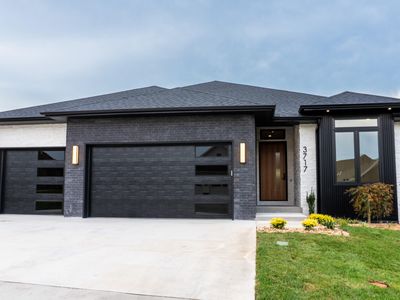 3717 E Woodhue Street