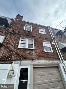 Property at 5914 B St, Philadelphia, PA