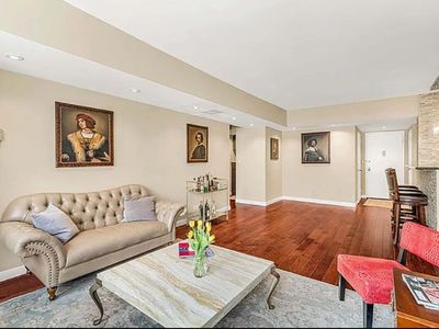 155 W 68th St APT 2102