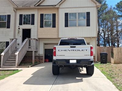 320 Brook Ct