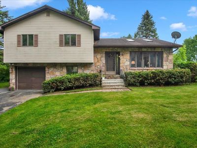 6 Meadowbrook Lane
