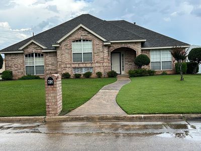 60 Fernwood Dr