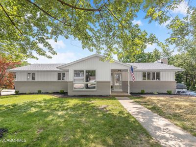 4915 Brookview Dr