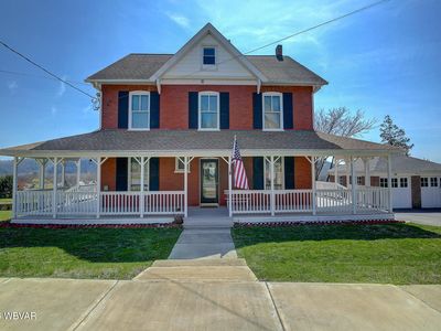 53 E Houston Ave