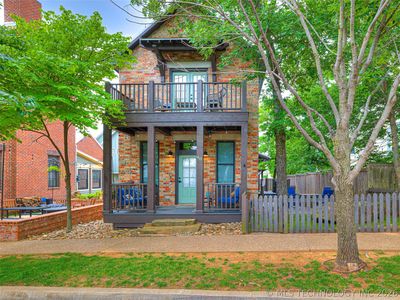 48 Park St
