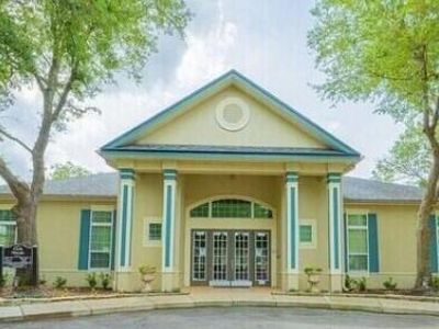 13703 RICHMOND PARK Drive N #2407