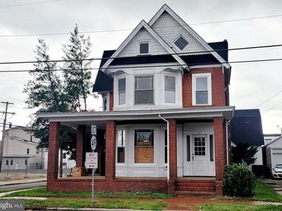 100 N 2nd St