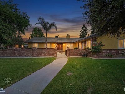 253 E McKee Rd
