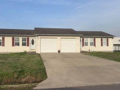 Property at 703 Patti Ln, Dexter, MO