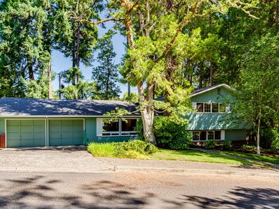 365 E 50th Ave