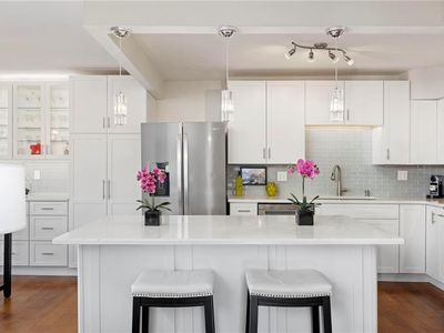 4545 Wornall Rd APT 102