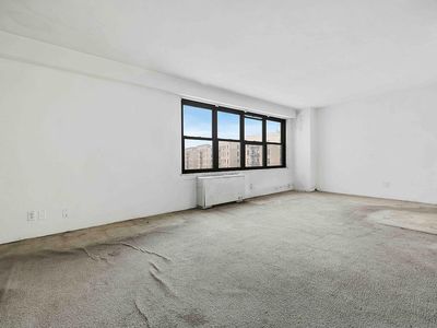 1020 Grand Concourse APT 8H