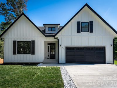 808 Maybank Dr