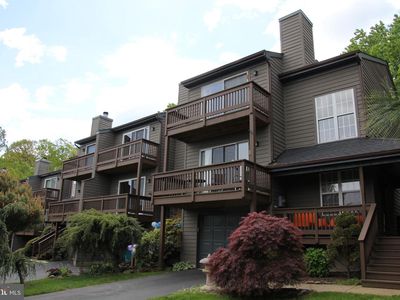 37F Melrose Ct