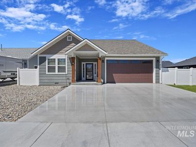 Property at 919 Victory Dr, Gooding, ID