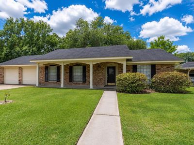 1045 Chatwood Dr
