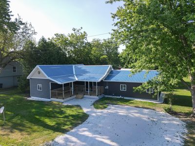 110 W Allen St