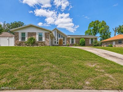 926 LONGRIDGE Court