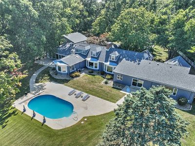 92 N Country Club Rd