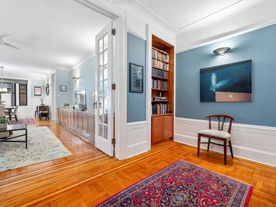 200 W 54th St APT 9G