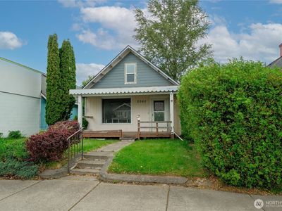 2058 2060 Main Street