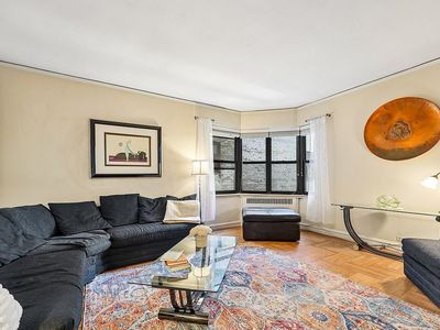 225 E 74th St APT 2B