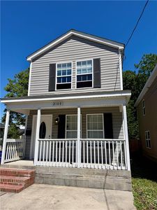 2109 Pearl St