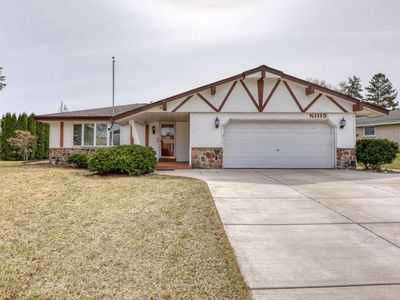 1115 West Wayland DRIVE