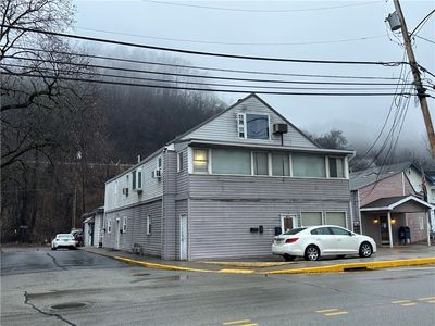 1023-1027 Freeport Rd