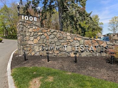 1008 Paradise Rd APT 2E