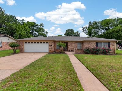 Property at 113 W Tena St, Jacksonville, TX